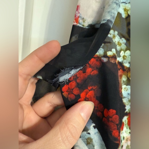 Alice + Olivia Multicolor Floral Blouse size Large - Picture 7 of 8